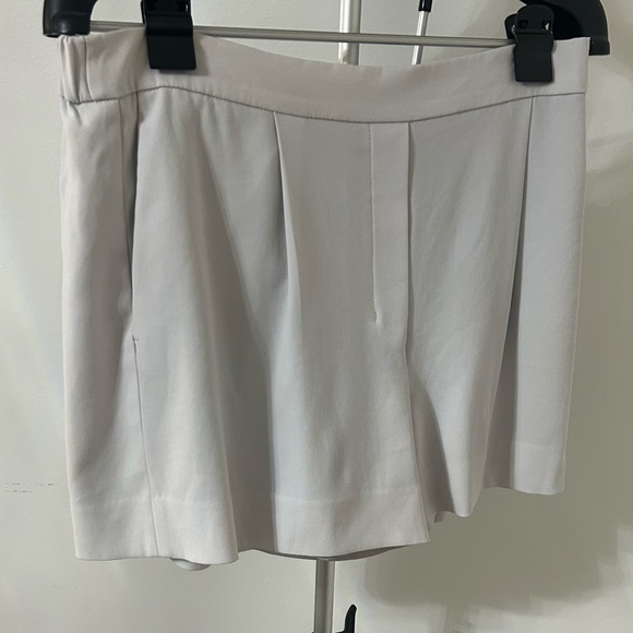 Light Blue Grey Shorts Babaton - Picture 3 of 5